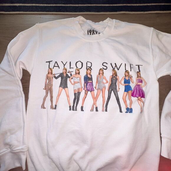 Taylor Swift Sweaters - Taylor Swift Eras‎ Tour 1989 Crew neck sweatshirt size Small Taylor’s Version